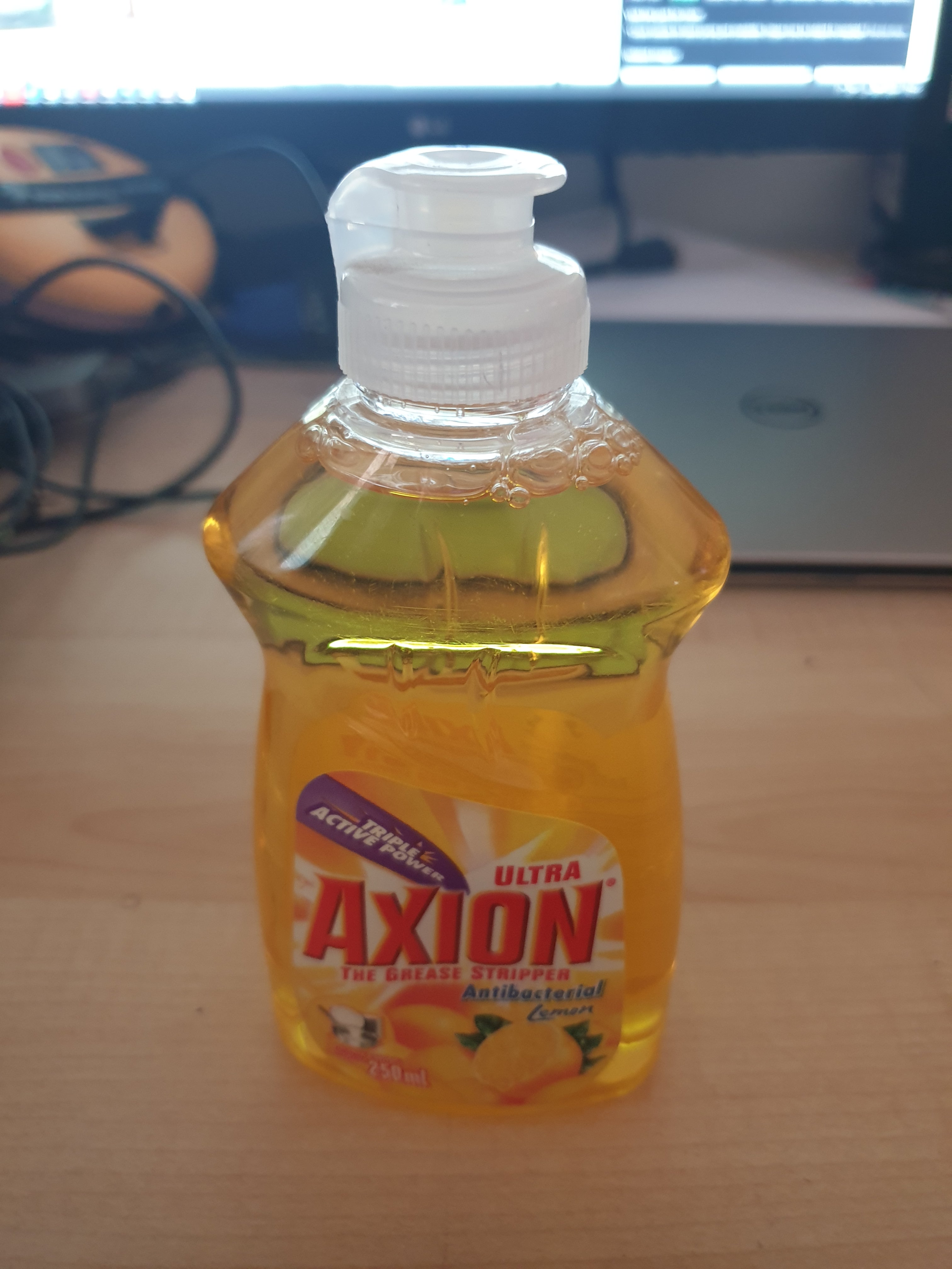 AXION LIQUID 250ML LEMON DISHWASHING
